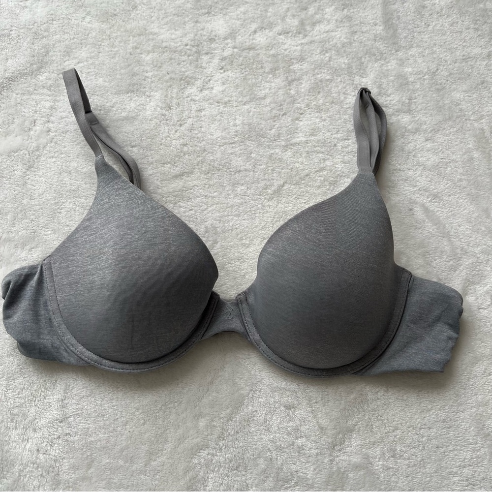 Victoria Secret’s Uplifting Semi Demi Bra 34B